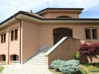 Villa in vendita a bernareggio via pellico, 1