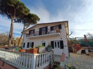 Villa in in vendita da privato a grottaferrata via della cartiera, 11