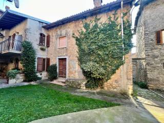 Casa indipendente in vendita ad almenno san bartolomeo via ponte barlino