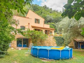 Villa in vendita a finale ligure via calvisio, 214