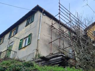 Casa indipendente in vendita a mignanego via monte rombon