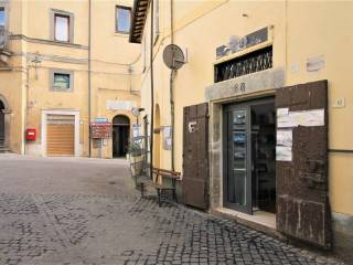 Negozio in vendita a carbognano via san filippo, 82