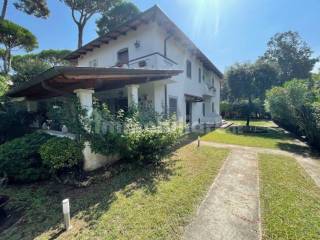 Villa bifamiliare in vendita a forte dei marmi 