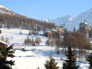 Appartamento in vendita a sestriere via sauze, 3