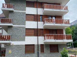 Appartamento in vendita a bardonecchia viale bramafam, 22