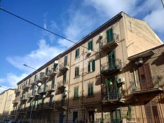 Appartamento in vendita a palermo via quarto dei mille, 5