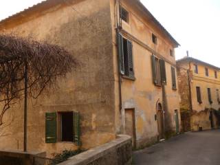 Villa in vendita a calci via eugenio iii, 12