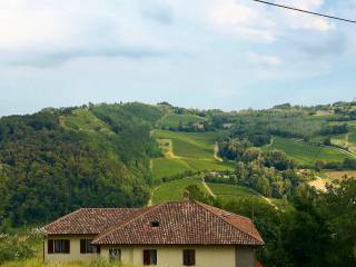 Cascina in in vendita da privato a santo stefano belbo piazza umberto i, 32