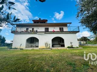 Villa in vendita a monsampolo del tronto strada collelungo, 17