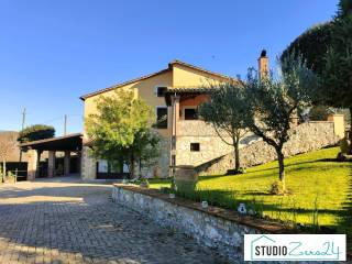 Villa in vendita ad avigliano umbro 