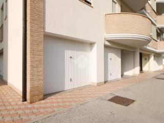 Garage in vendita a francavilla al mare contrada cetti castagne, 18