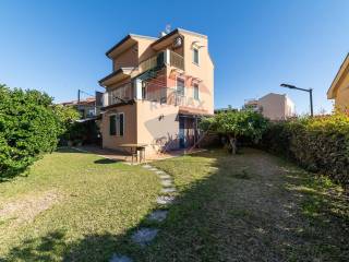 Villa in vendita ad aci castello via 21 aprile, 45