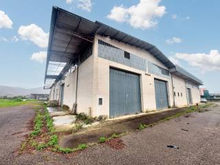 Capannone all'asta a fondi viale piemonte, n. 82