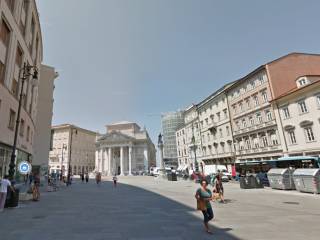 Appartamento in affitto a trieste piazza della borsa