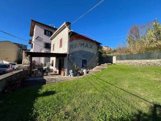 Casa indipendente in affitto a coreglia antelminelli 