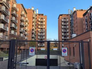 Garage in affitto a milano via giovanni scheiwiller, 12