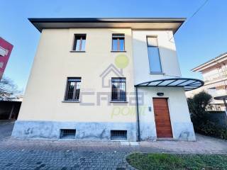 Villa in vendita a sant'angelo lodigiano via dei cordai 16