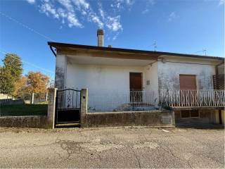 Casa indipendente in vendita a gualdo cattaneo 