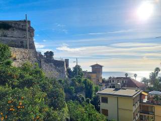 Appartamento in vendita a finale ligure via generale enrico caviglia