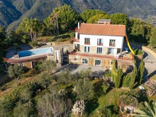 Villa in vendita a dolceacqua regione morghe