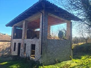 Cascina in vendita a castagnole delle lanze via sarasino