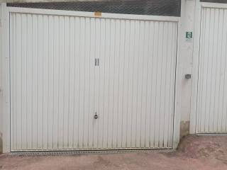 Garage in vendita a roma via della farnesina, 269