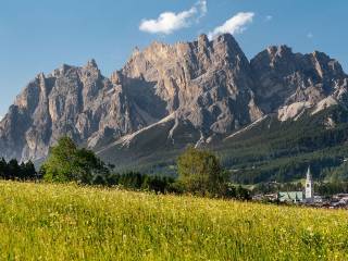 Appartamento in vendita a cortina d'ampezzo frazione acquabona di sotto, 31a