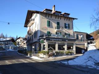 Negozio in vendita a ruffrè-mendola passo della mendola