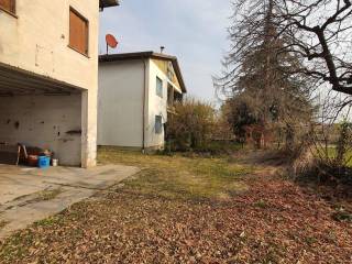 Casa indipendente in vendita a castelfranco veneto via montebelluna di salvarosa