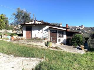 Villa in vendita ad anagni via madonna delle grazie, 1