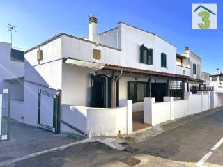 Casa indipendente in vendita a castrignano del capo via leonardo da vinci