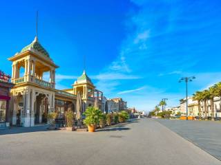 Stabilimento balneare in vendita a viareggio via giosuè carducci