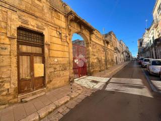 Casa indipendente in affitto a brindisi via lata, 98