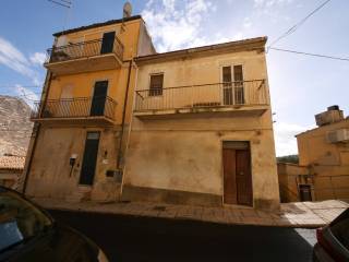 Casa indipendente in vendita a ragusa via maria paternò arezzo, 111