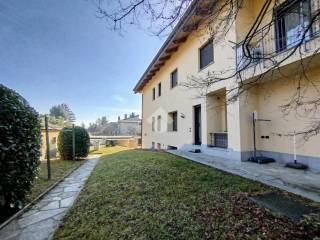 Villa bifamiliare in affitto a pino torinese 