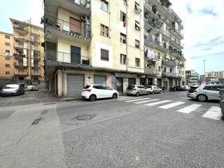 Appartamento in affitto a napoli via cumana, 29