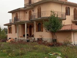 Villa in in vendita da privato ad avezzano via del pioppo, 7