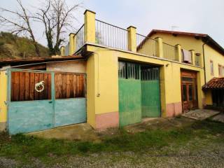 Cascina in vendita a montaldeo sp175