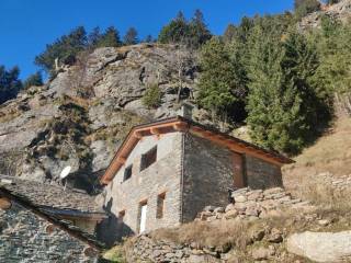 Baita in vendita a chiesa in valmalenco chiareggio