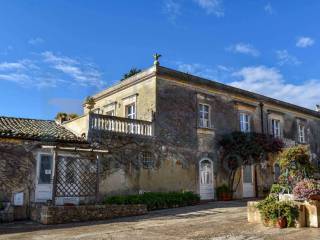 Masseria in vendita a siracusa viale giuseppe agnello