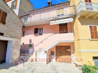 Casa indipendente in vendita a monsampolo del tronto via leopardi