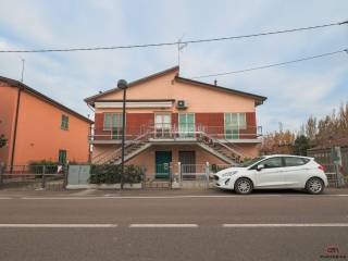 Casa indipendente in vendita a massa lombarda via imola