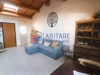 Casa indipendente in vendita a livorno via di salviano