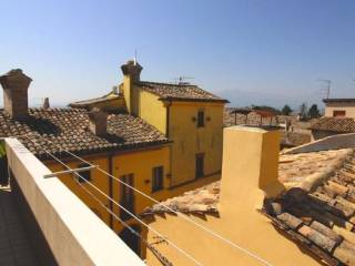 Casa indipendente in vendita ad atri vico vecchioni