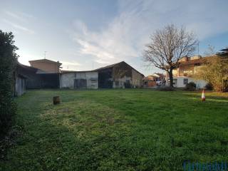 Terreno residenziale in vendita a corbetta via casnati