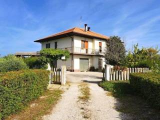 Villa in vendita a bellante sp262