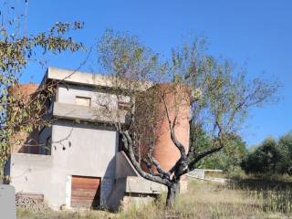 Villa bifamiliare in vendita a campodipietra c.da selva, snc