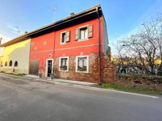 Casa indipendente in vendita a castelleone via beato amedeo, 25