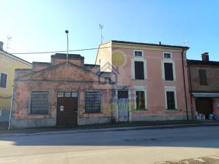 Casa indipendente in vendita a scandolara ravara via marconi 114