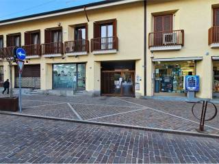 Garage in vendita a magenta 